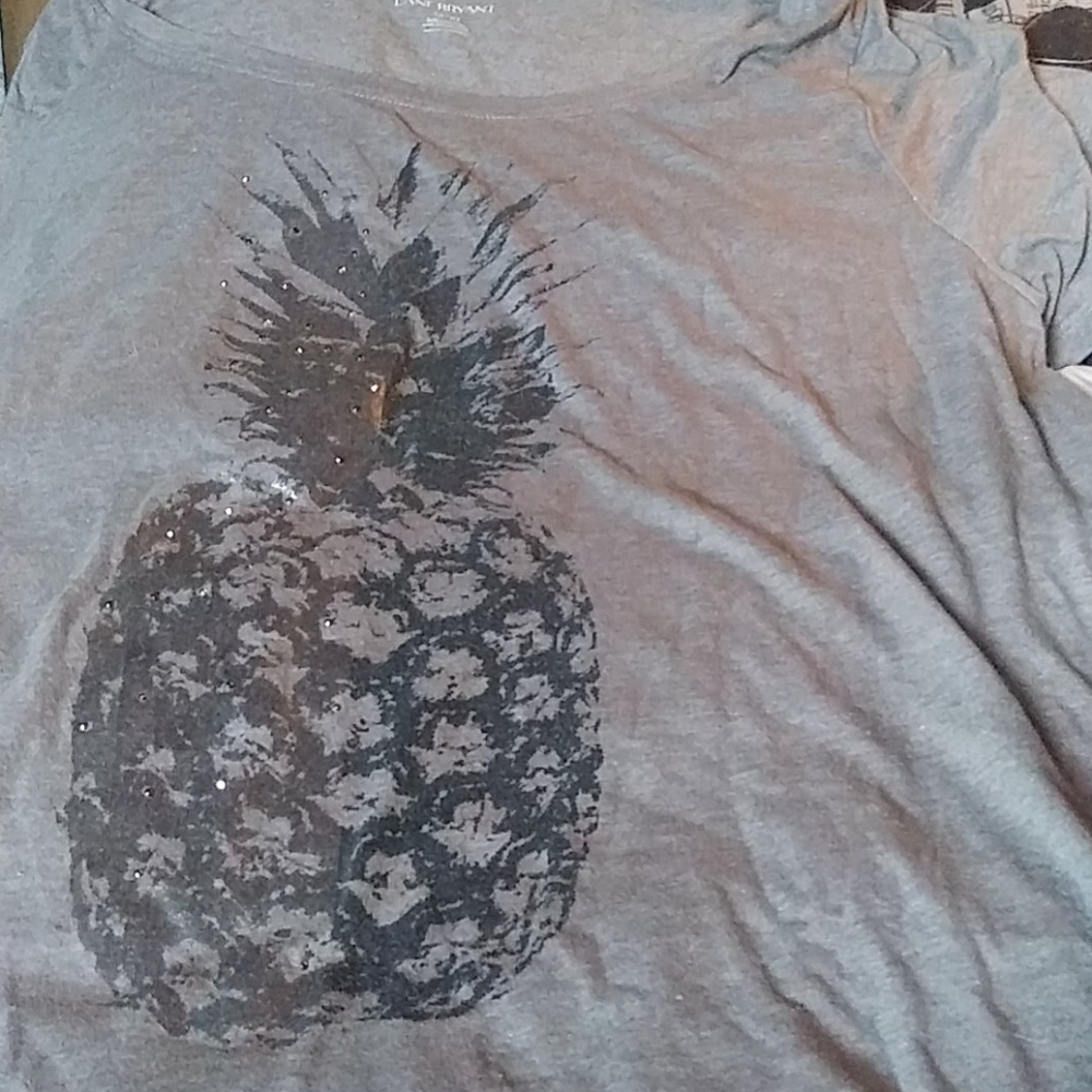 Lane Bryant t-shirt 18/20 grey pineapple